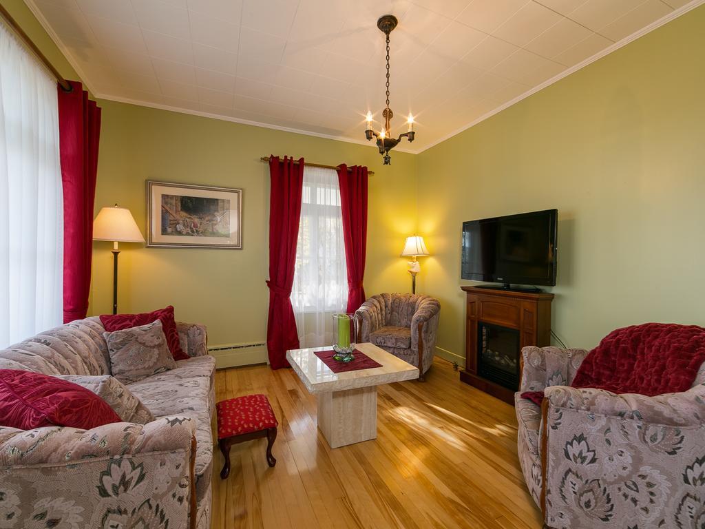 Auberge Gite Maison Des Lilas Ла-Мальбе Номер фото